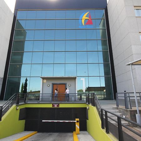 Apartamentos Vértice Sevilla Aljarafe Bormujos Bagian luar foto