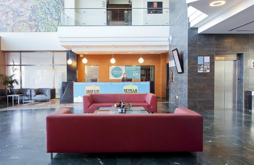 Apartamentos Vértice Sevilla Aljarafe Bormujos Bagian luar foto