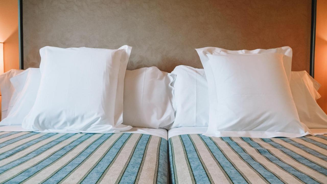 Apartamentos Vértice Sevilla Aljarafe Bormujos Bagian luar foto