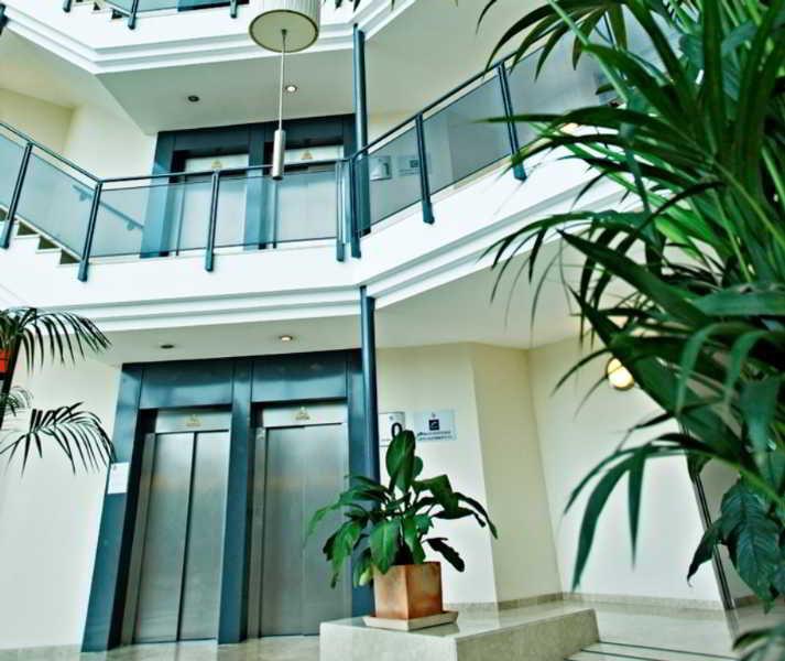Apartamentos Vértice Sevilla Aljarafe Bormujos Bagian luar foto