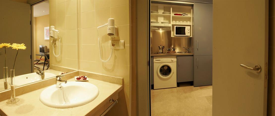 Apartamentos Vértice Sevilla Aljarafe Bormujos Bagian luar foto