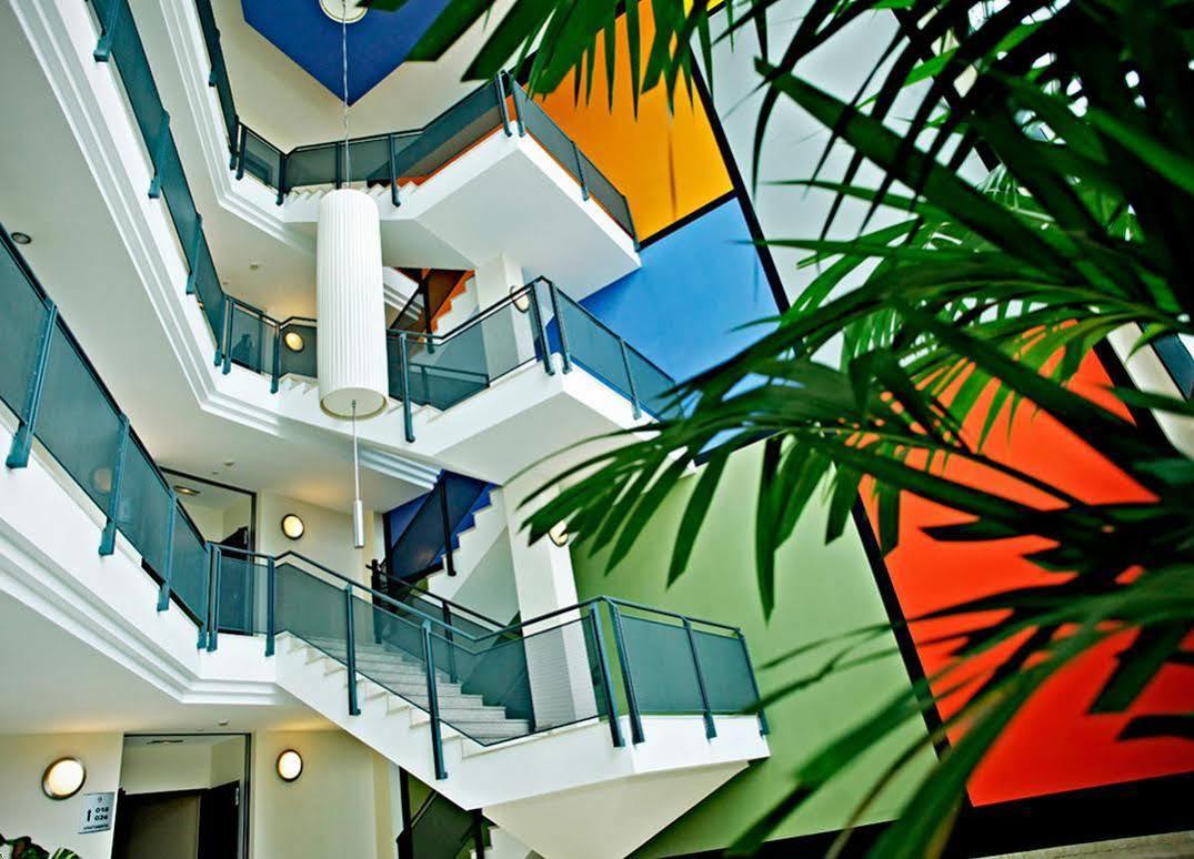 Apartamentos Vértice Sevilla Aljarafe Bormujos Bagian luar foto